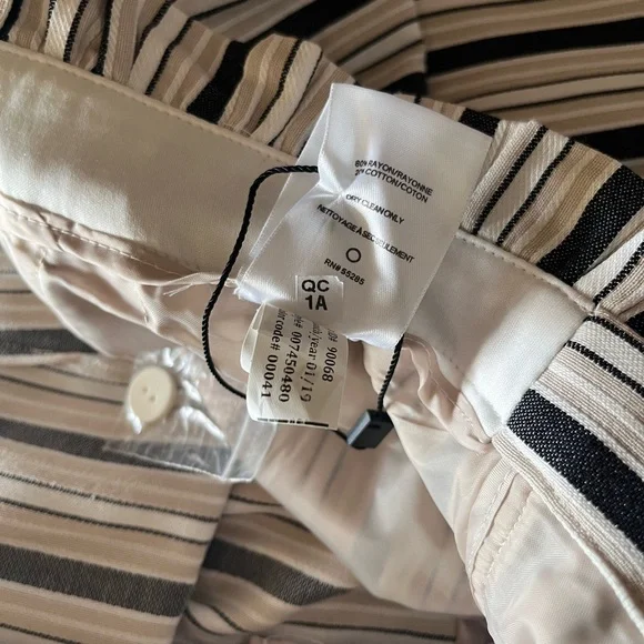 Express NEW ankle, high rise, ruffled waist, 10R pant - Picture 13 of 16